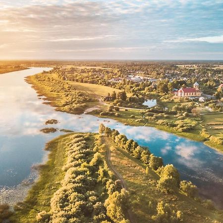 Handmade Latgola - Vairak Ka Vienkarsi "Naktsmitne" Līvāni Esterno foto