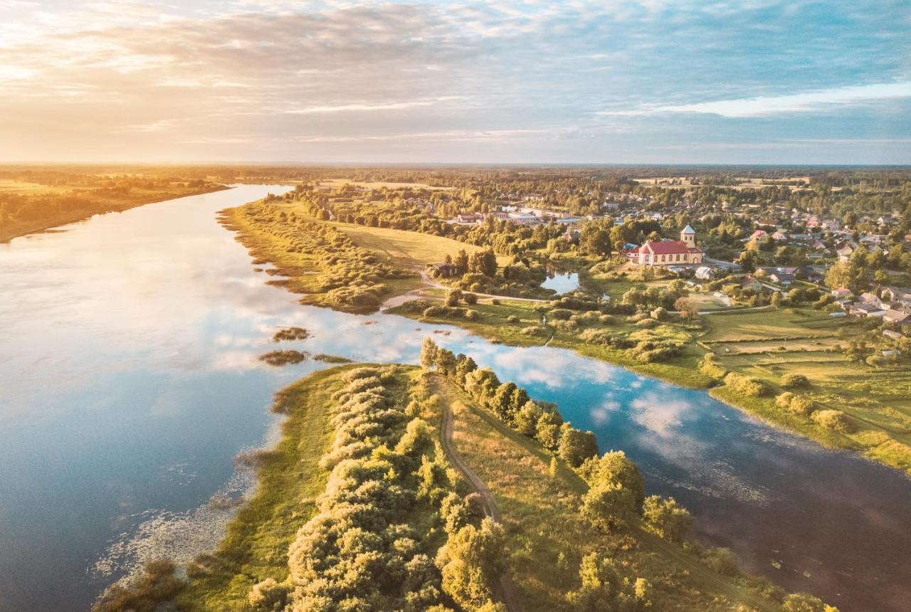 Handmade Latgola - Vairak Ka Vienkarsi "Naktsmitne" Līvāni Esterno foto